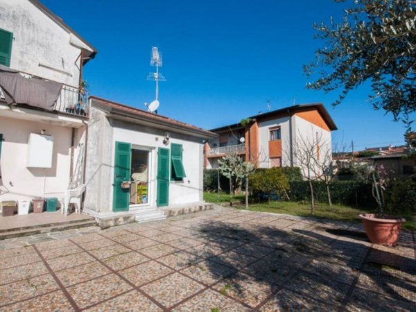 appartamento in vendita a Sarzana