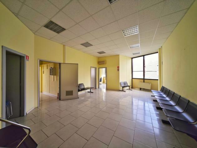 ufficio in vendita a Sarzana