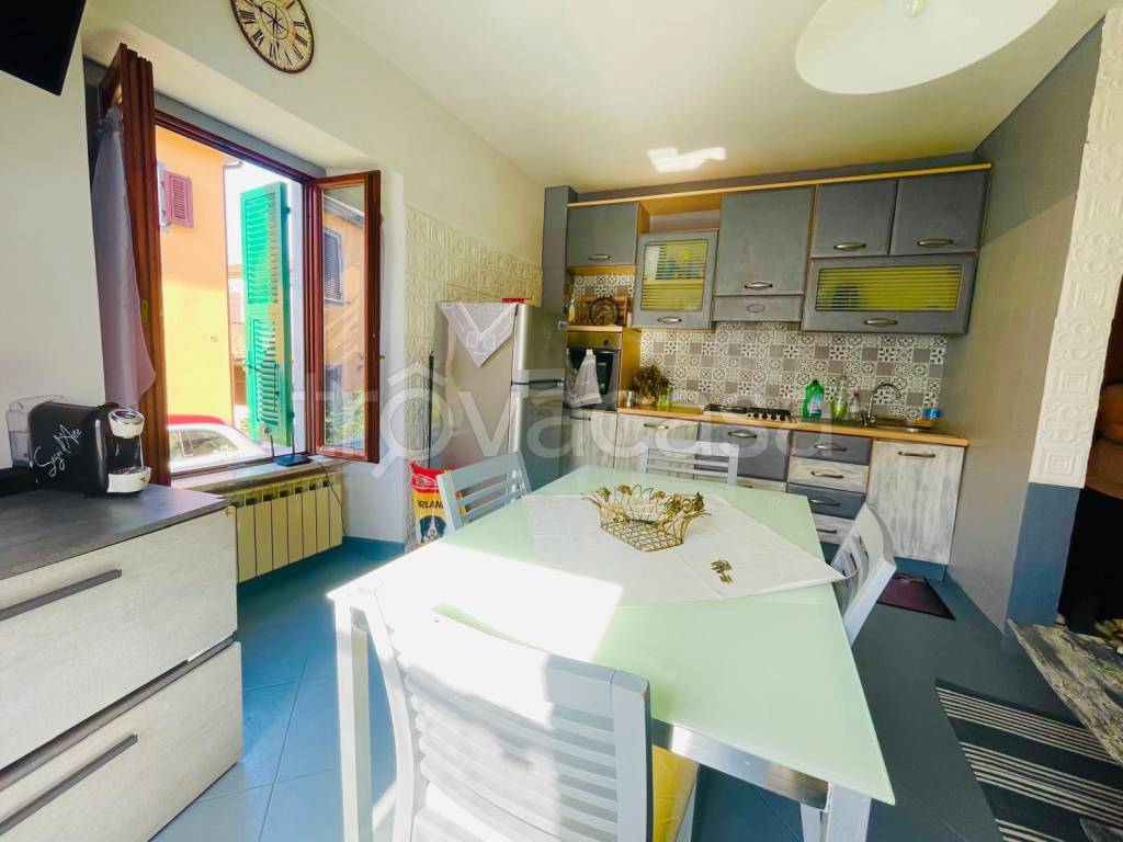 appartamento in vendita a Sarzana