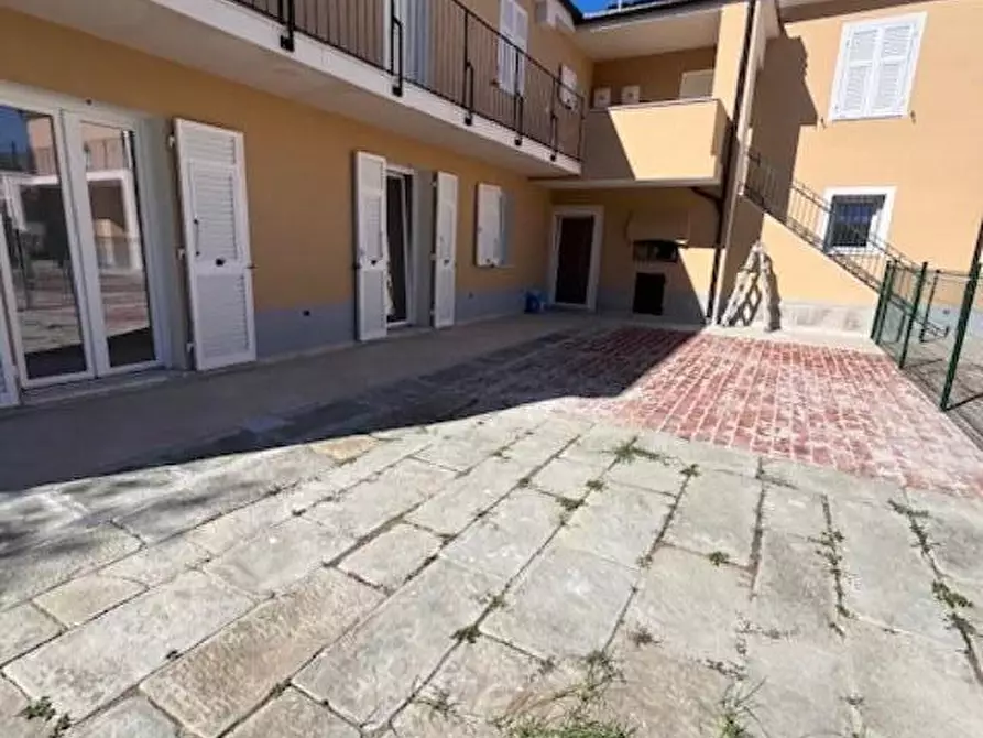 casa semindipendente in vendita a Sarzana