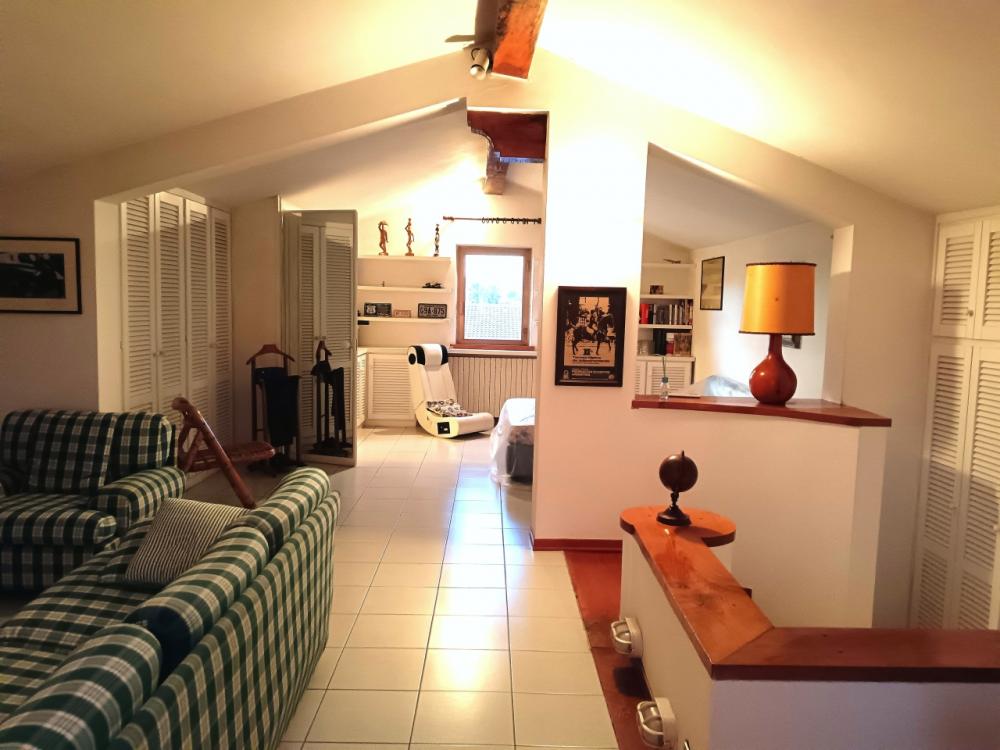 appartamento in vendita a Sarzana
