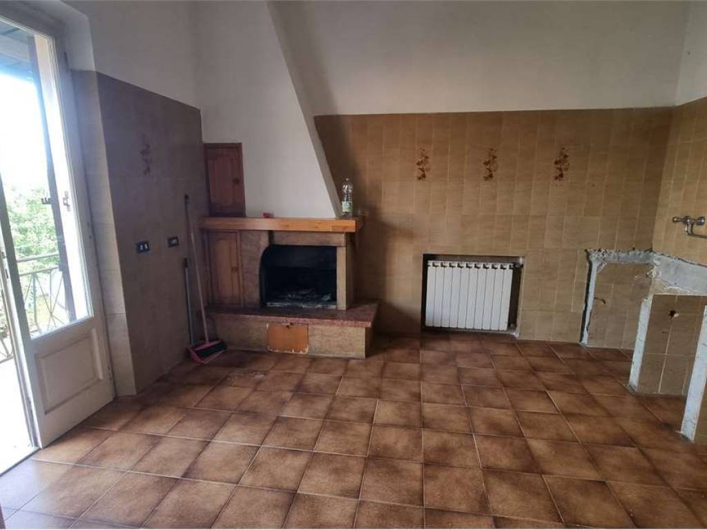 appartamento in vendita a Sarzana