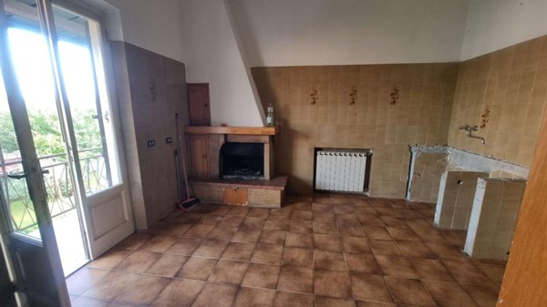 appartamento in vendita a Sarzana