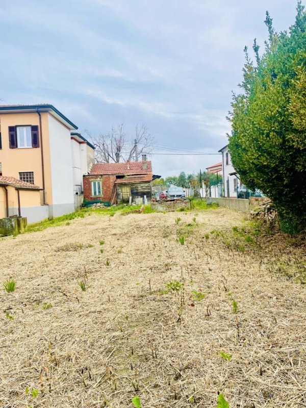 appartamento in vendita a Sarzana