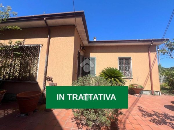 casa indipendente in vendita a Sarzana