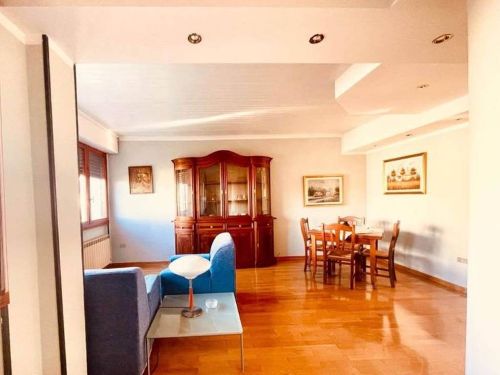 appartamento in vendita a Sarzana in zona Falcinello
