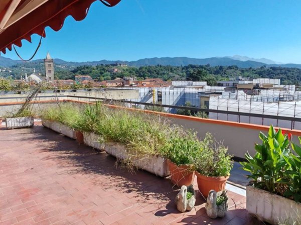 appartamento in vendita a Sarzana