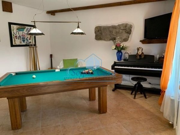 casa indipendente in vendita a Sarzana