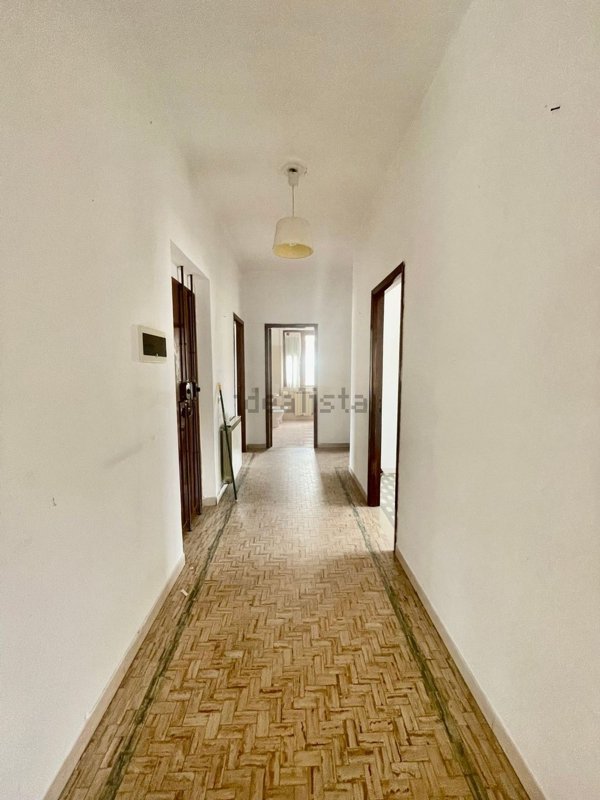 appartamento in vendita a Sarzana