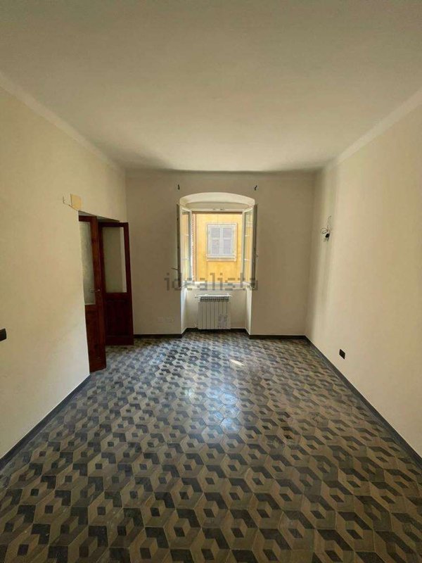 appartamento in vendita a Sarzana
