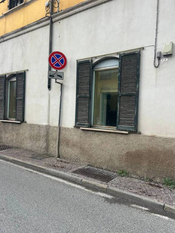 negozio in vendita a Sarzana