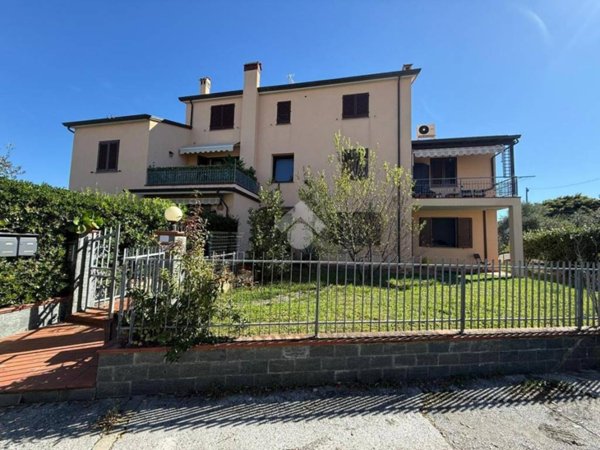 appartamento in vendita a Sarzana in zona San Lazzaro