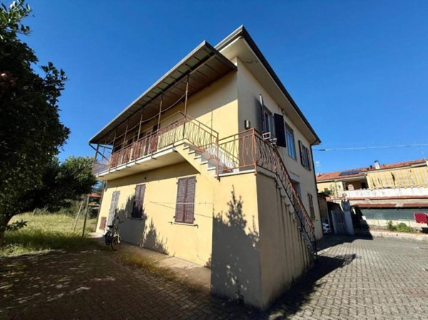 appartamento in vendita a Sarzana