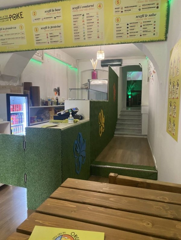 negozio in vendita a Sarzana