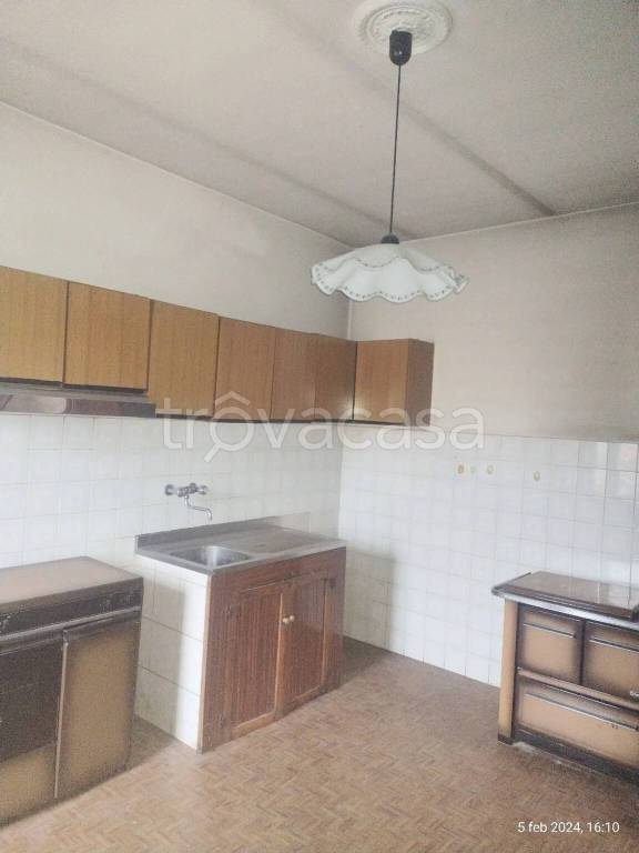 casa indipendente in vendita a Sarzana in zona Falcinello