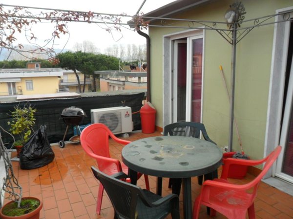 appartamento in vendita a Sarzana in zona Marinella di Sarzana