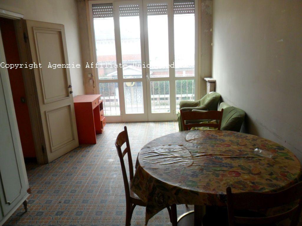 appartamento in vendita a Sarzana in zona Marinella di Sarzana