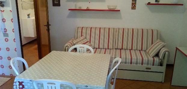 appartamento in vendita a Sarzana in zona Marinella di Sarzana