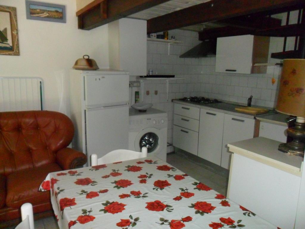 monolocale in vendita a Sarzana in zona Marinella di Sarzana