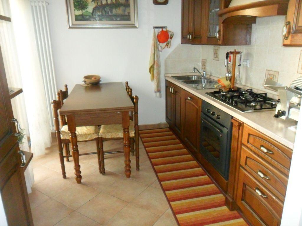 appartamento in vendita a Sarzana in zona Marinella di Sarzana