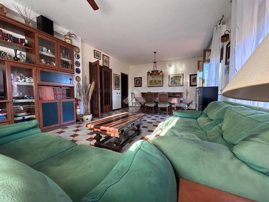 appartamento in vendita a Sarzana in zona San Lazzaro