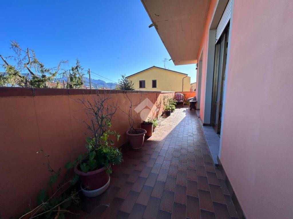 appartamento in vendita a Sarzana