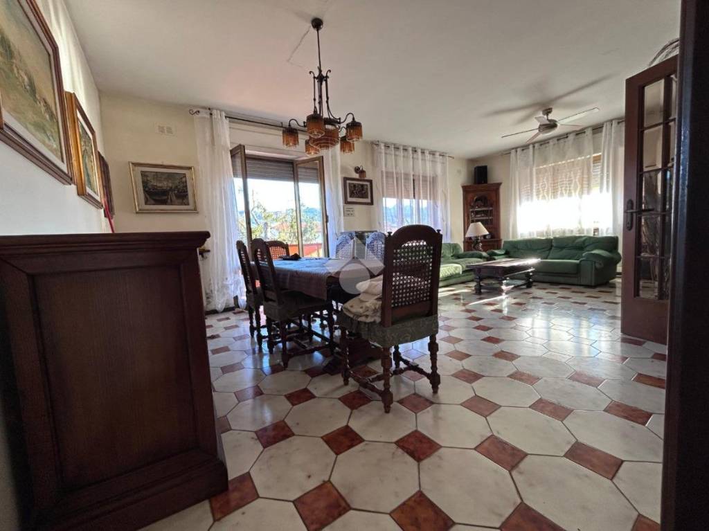 appartamento in vendita a Sarzana