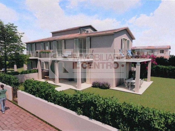 casa indipendente in vendita a Sarzana