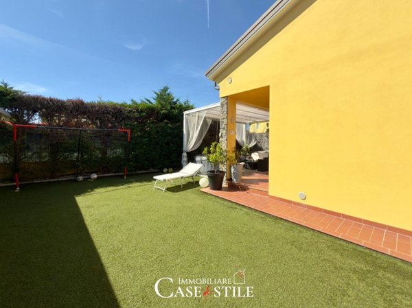 casa indipendente in vendita a Sarzana in zona San Lazzaro