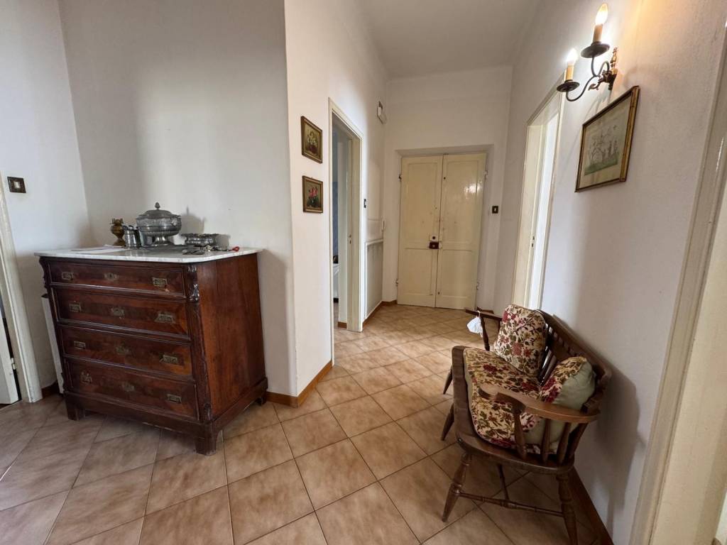 appartamento in vendita a Sarzana