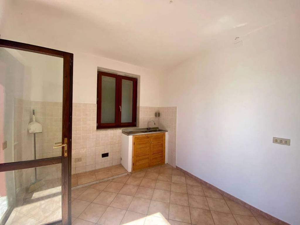 casa indipendente in vendita a Sarzana in zona Falcinello