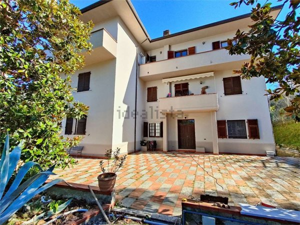 appartamento in vendita a Sarzana