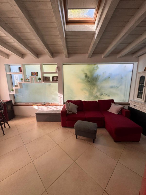 casa semindipendente in vendita a Sarzana