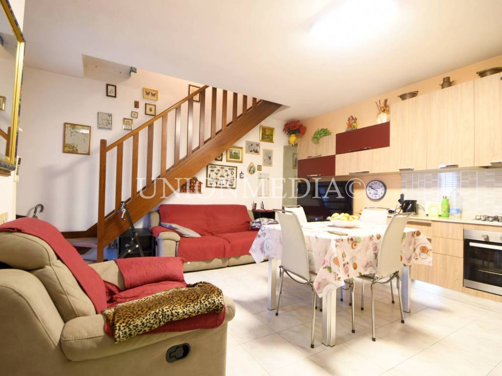 appartamento in vendita a Sarzana in zona San Lazzaro