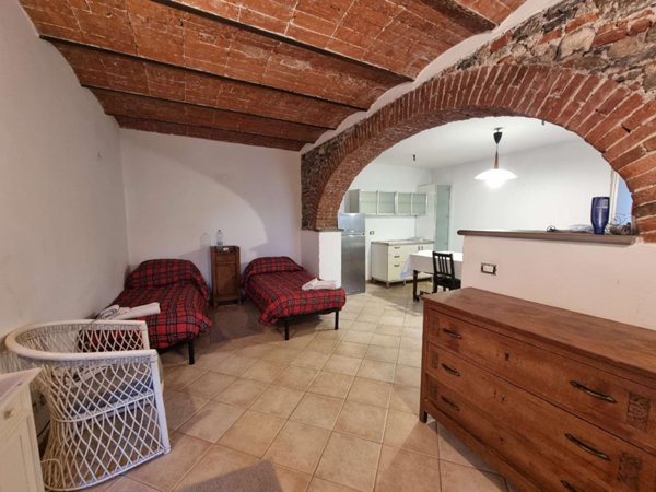 casa indipendente in vendita a Sarzana
