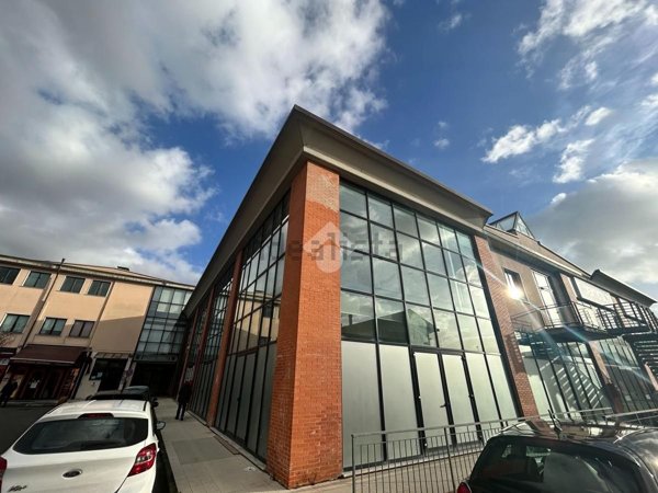ufficio in vendita a Sarzana