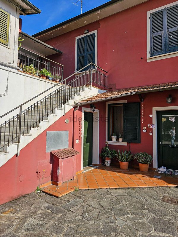 appartamento in vendita a Sarzana