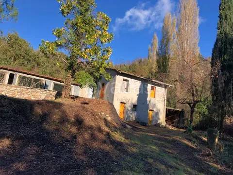 casa indipendente in vendita a Sarzana in zona Falcinello