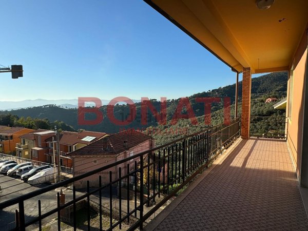 casa indipendente in vendita a Sarzana in zona Falcinello