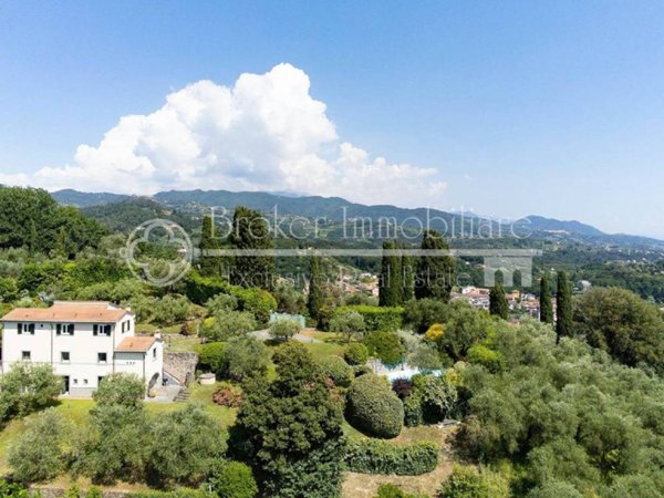 casa indipendente in vendita a Sarzana in zona Falcinello