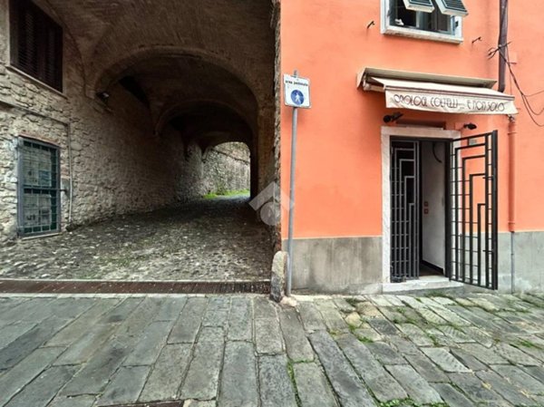 negozio in vendita a Sarzana