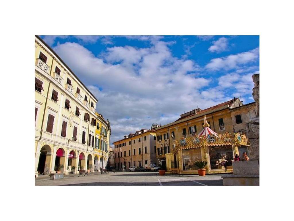 appartamento in vendita a Sarzana