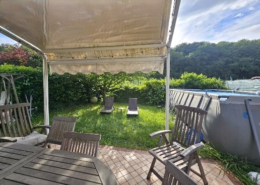 casa indipendente in vendita a Sarzana