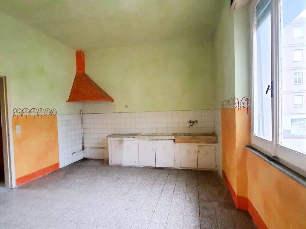 appartamento in vendita a Sarzana