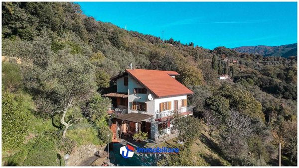 villa in vendita a Sarzana