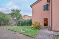 casa indipendente in vendita a Sarzana