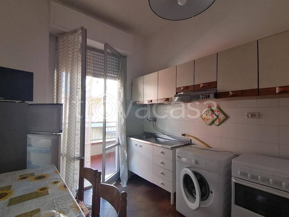 appartamento in vendita a Sarzana in zona Marinella di Sarzana