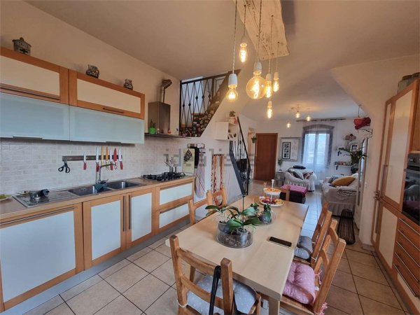 appartamento in vendita a Sarzana