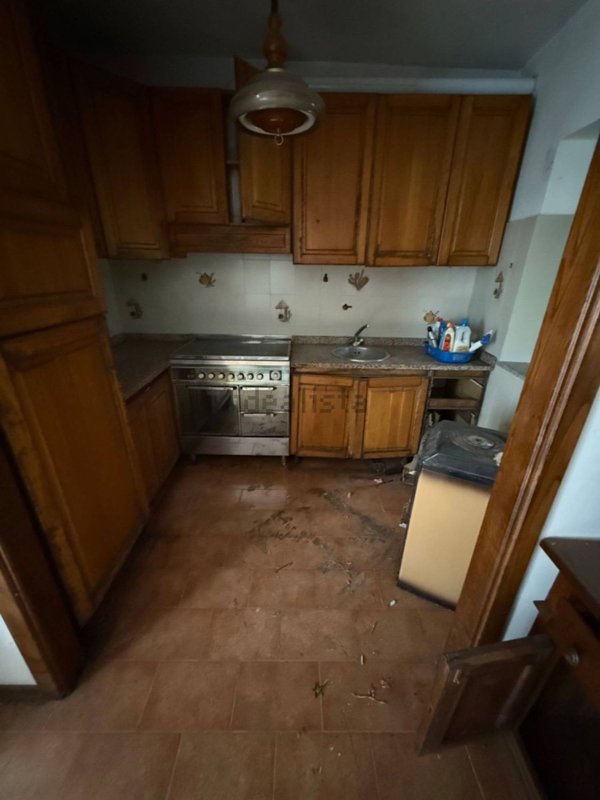 appartamento in vendita a Sarzana in zona Falcinello