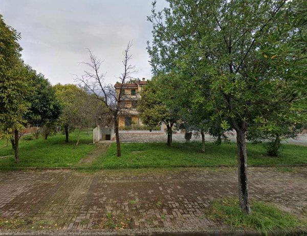 appartamento in vendita a Sarzana